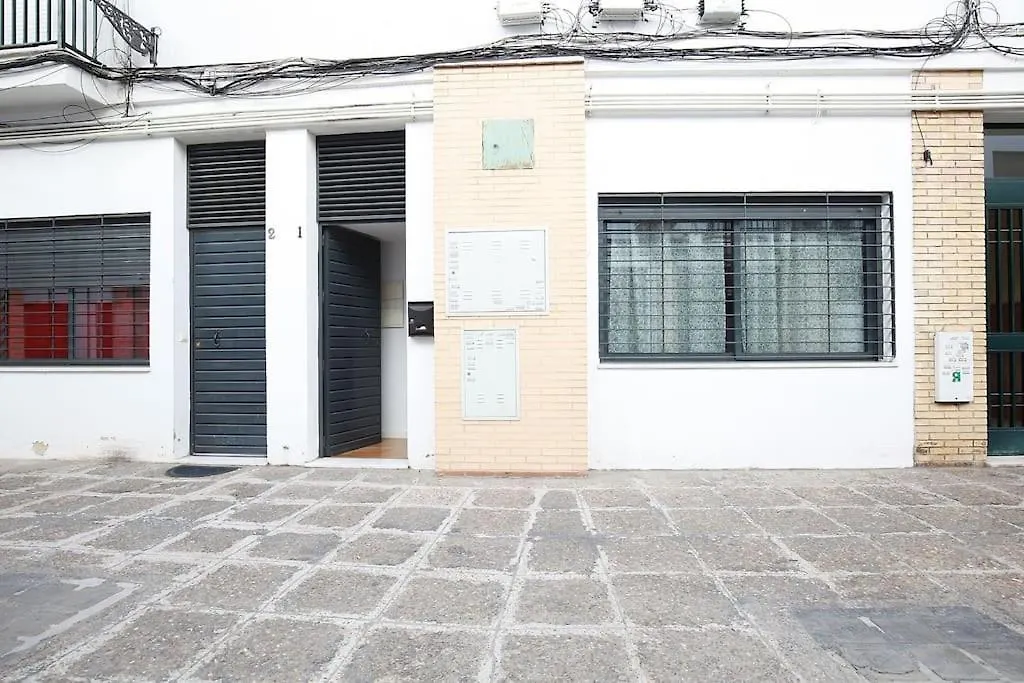 Nuevo Estudio Centro Sevilla. Ac/Wifi Castellar 56 Spain